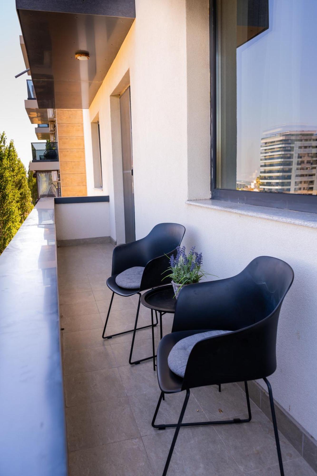 Alexis Spacious Classic Apartment Mamaia Ngoại thất bức ảnh
